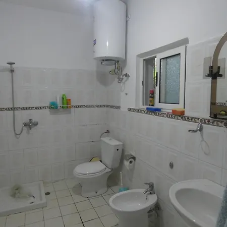 Odobashi Guest house